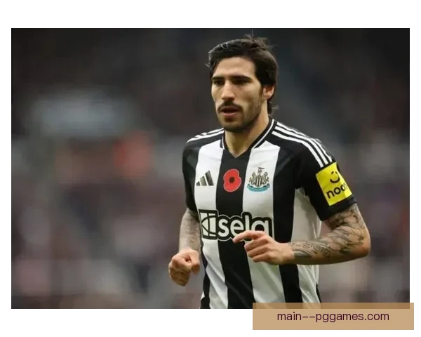 托纳利在欧联杯西班牙对决中发挥关键作用助球队晋级